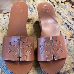Tory Burch size 8 Brown Wedges